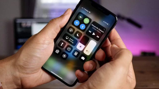 芒市苹果手机维修分享iPhone 12信号差怎么办 